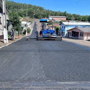 A Administração municipal de Marema está realizando recapeamento Asfáltico em alguma ruas do Centro da cidade.